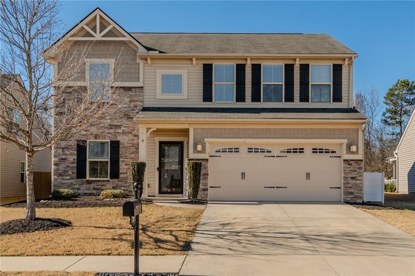 9 CHAPEL HILL LN, SIMPSONVILLE, SC 29681 - Image e2bb6c145f335f2af2a3bca0efe0647b/4239501161
