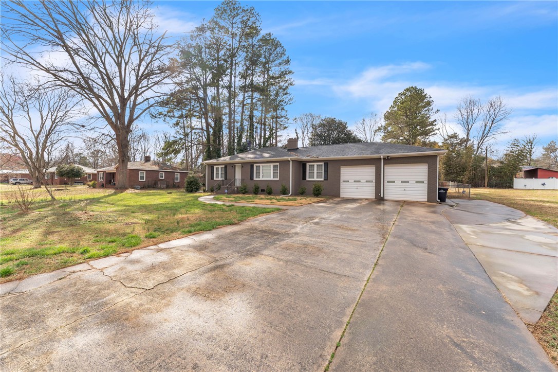 1611 E Calhoun Street, Anderson, South Carolina image 2