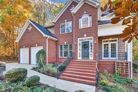 Photo of 104 Ginkgo Court, Easley, SC 29642 (MLS # 20304224)