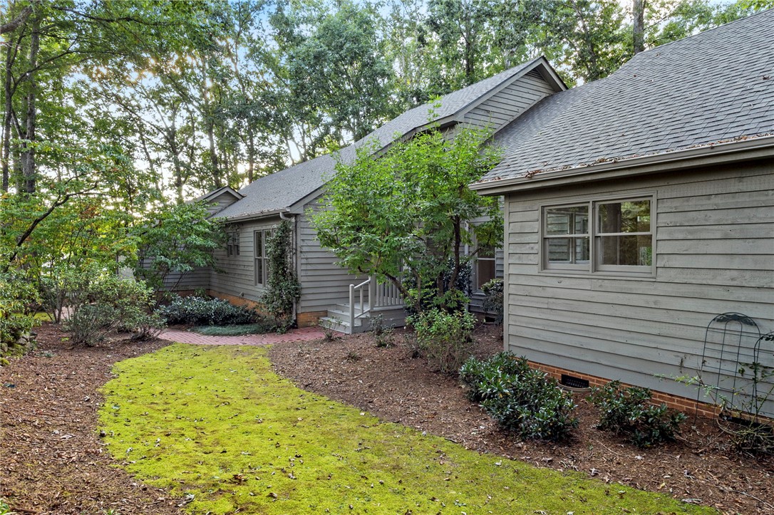 225 Arrowhead Trail