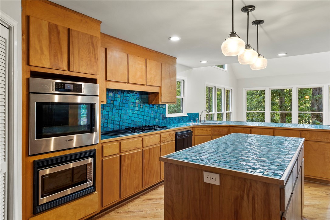 225 Arrowhead Trail