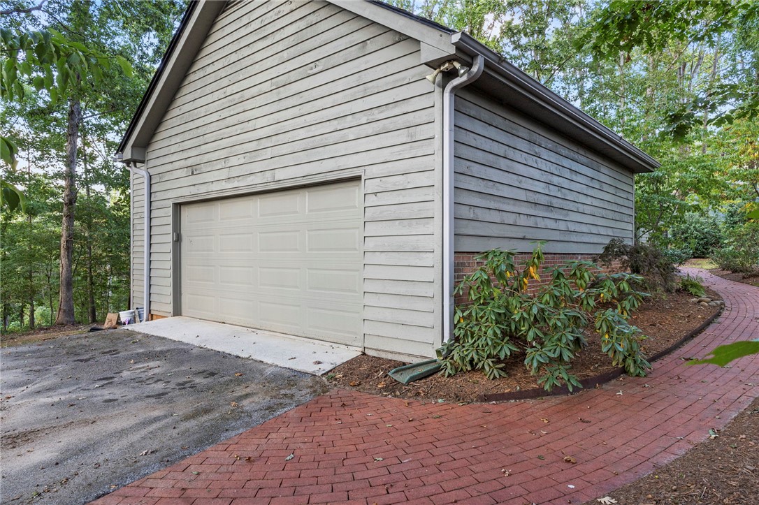 225 Arrowhead Trail