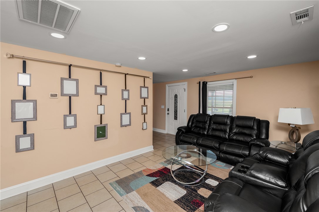 358 Finley Road, Easley, SC Home for Sale 3 358 Finley Road