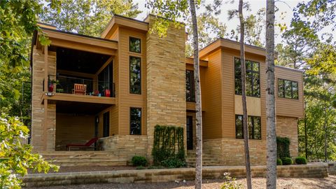 Homes For Sale - 414 Sue Craig Road<br/> Six Mile, SC 29682