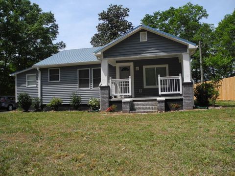 Photo of 108 Martin Street, Westminster, SC 29693 (MLS # 20300279)