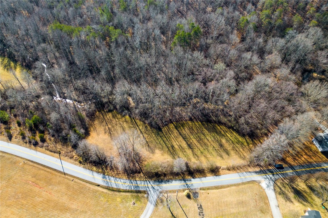 312 N Glassy Mountain Road, Pickens, South Carolina image 1