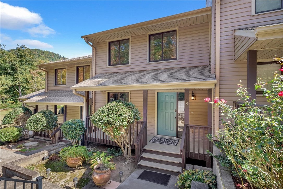 116 Old Toll Gate Drive 8 Drive