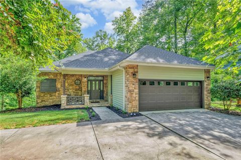 Photo of 107 Blackfox Way, Sunset, SC 29685 (MLS # 20302931)