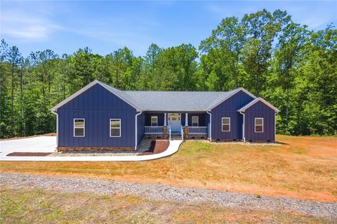 Photo of 912 Watercrest Road, West Union, SC 29696 (MLS # 20301365)