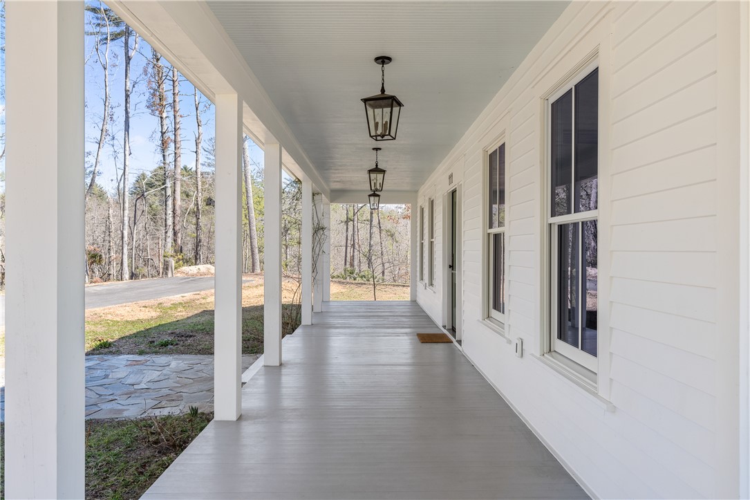 111 Moccasin Run, Sunset, South Carolina image 4