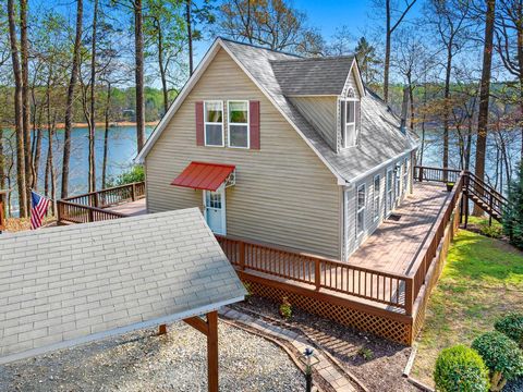Photo of 997 Rue Fleur de Lis, Lavonia, GA 30553 (MLS # 20299816)