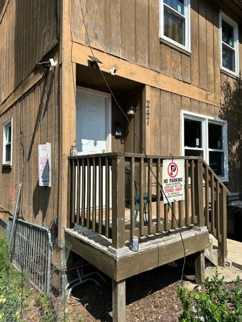 Townhouse For Rent - 247 N Clemson Avenue #1<br/> Clemson, SC 29631