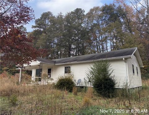 Photo of 251 Elaine Drive, Salem, SC 29676 (MLS # 20295125)