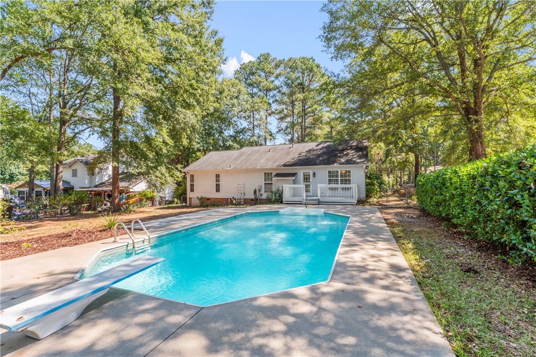 Anderson, South Carolina 29621, United States, 3 Bedrooms Bedrooms, ,2 BathroomsBathrooms,Residential,Active,212596