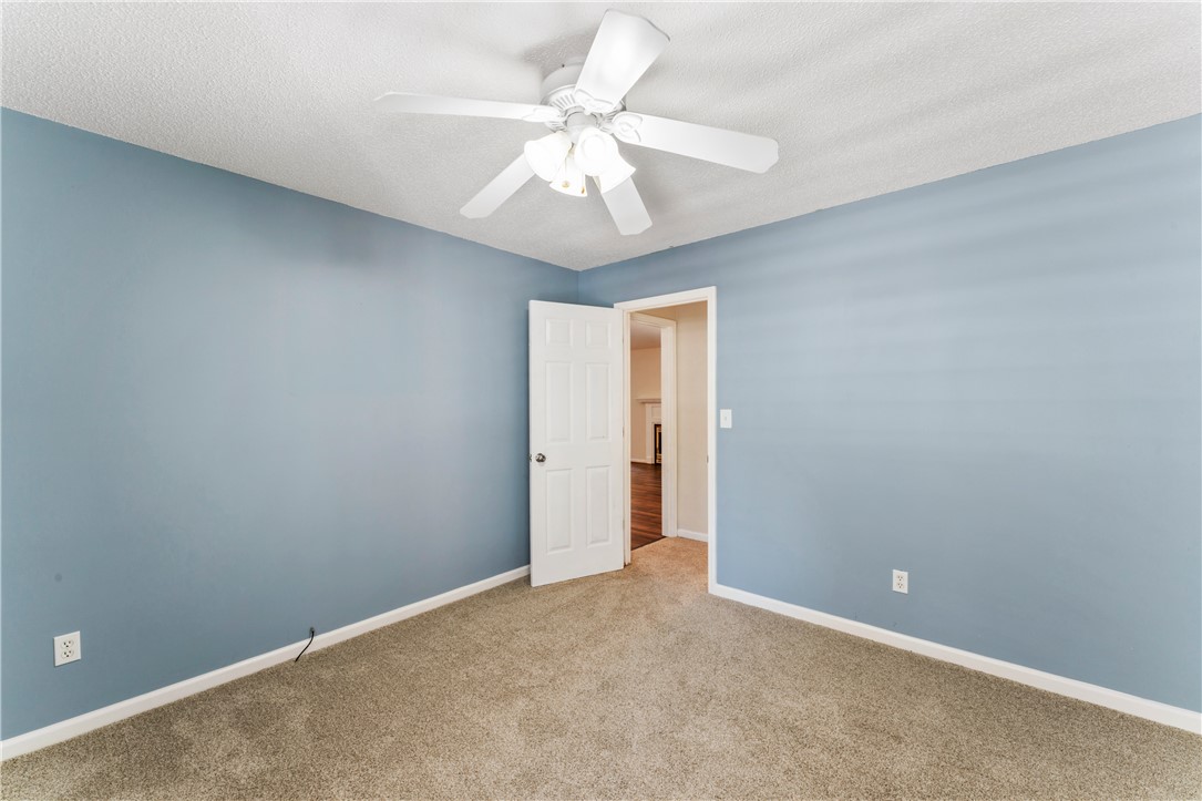 Anderson, South Carolina 29621, United States, 3 Bedrooms Bedrooms, ,2 BathroomsBathrooms,Residential,Active,212596