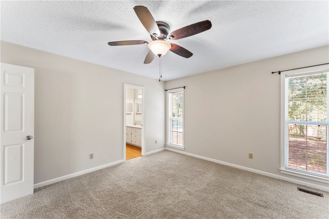 Anderson, South Carolina 29621, United States, 3 Bedrooms Bedrooms, ,2 BathroomsBathrooms,Residential,Active,212596