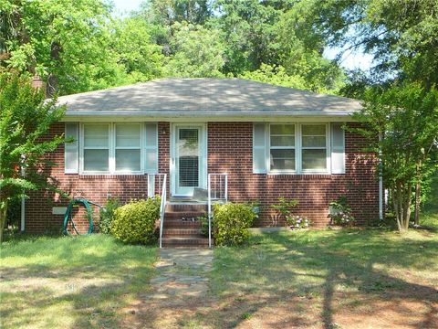 Photo of 106 Woodbine Circle, Iva, SC 29655 (MLS # 20300512)