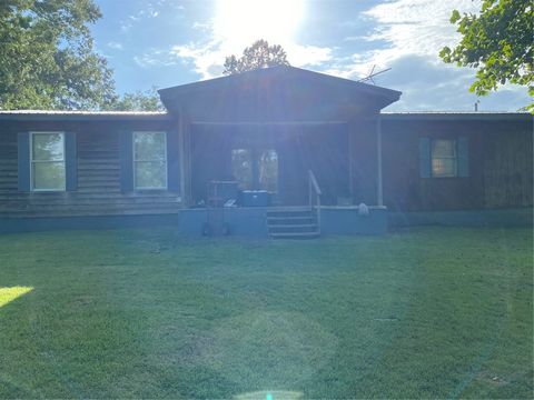 Photo of 109 Red Tip Drive, Westminster, SC 29693 (MLS # 20304180)