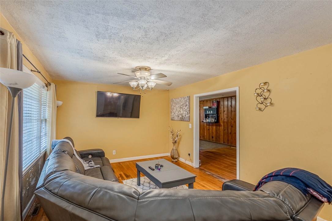 206 Overbrook Drive, Laurens, South Carolina image 6