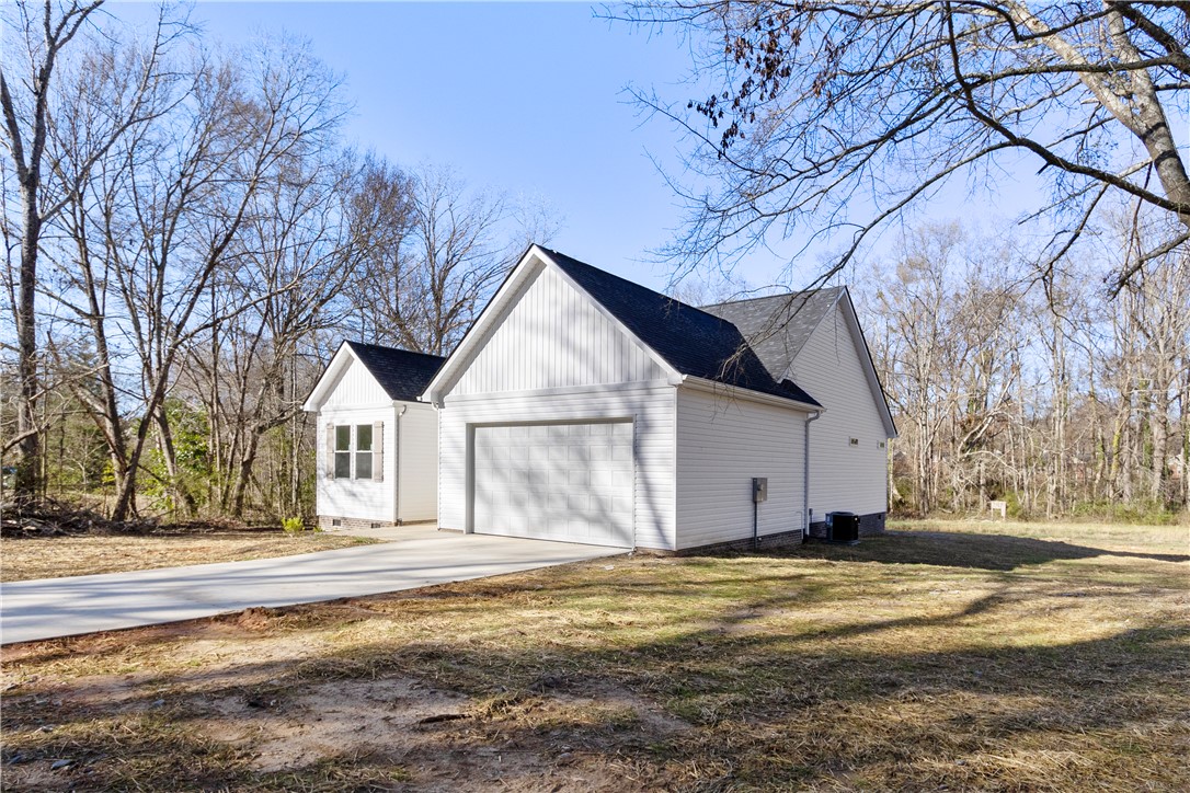 412 Burrell Street, Pendleton, South Carolina image 3