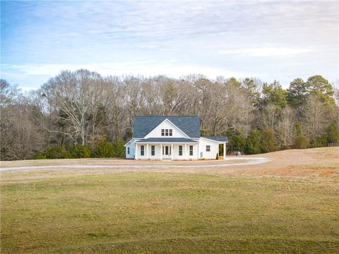 Photo of 331 Dobbins Road, Townville, SC 29689 (MLS # 20296005)