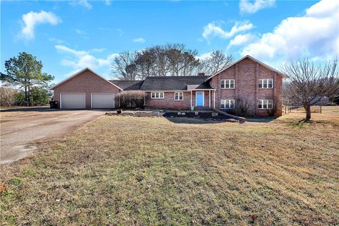 Photo of 402 Devon Way, Anderson, SC 29621 (MLS # 20295999)