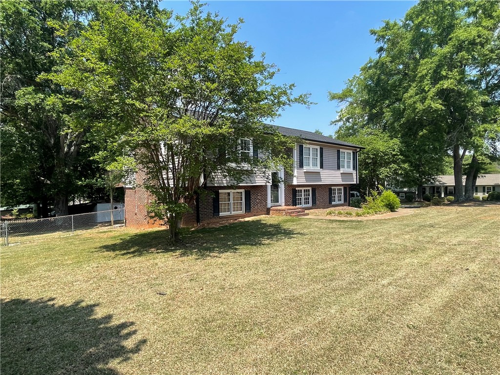 109 Caradale Way