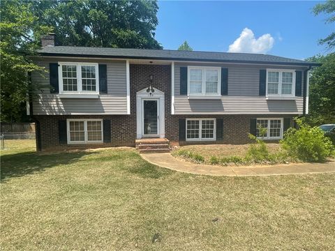 Photo of 109 Caradale Way, Easley, SC 29642 (MLS # 20301588)