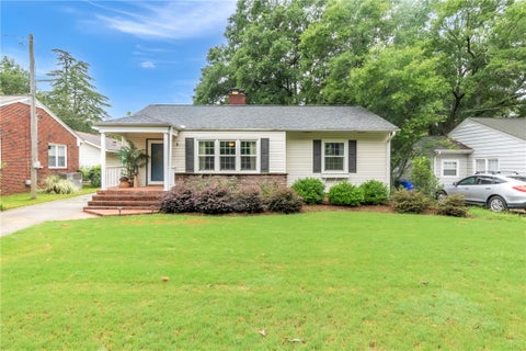 Photo of 6 Elletson Drive, Greenville, SC 29607 (MLS # 20305712)
