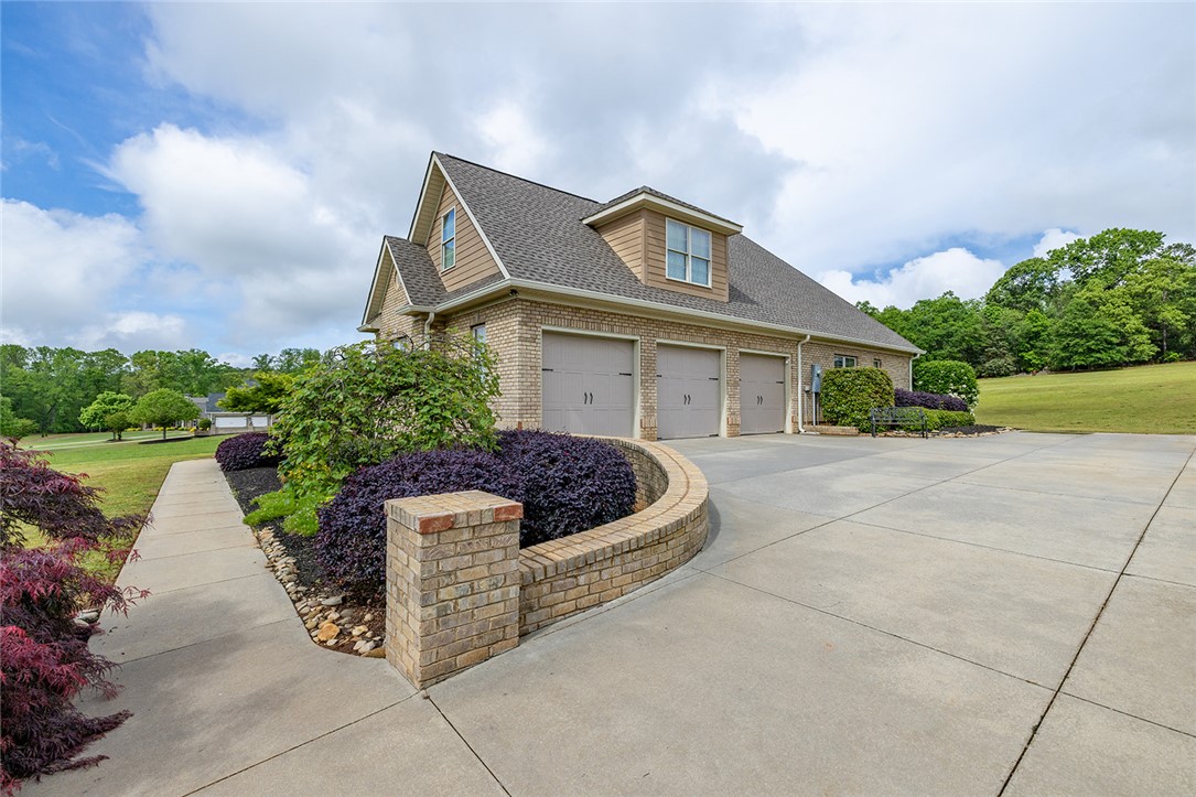 220 Chestnut Springs Way, Williamston, South Carolina image 5