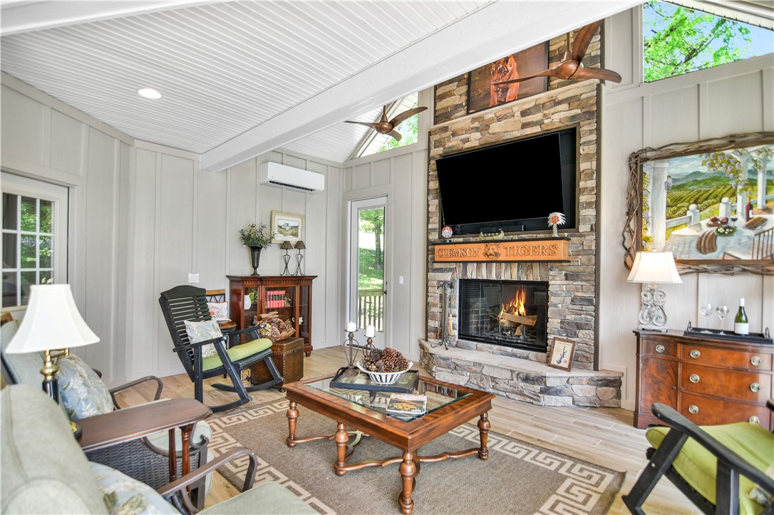 515 Beacon Shores Drive, Seneca, South Carolina image 27