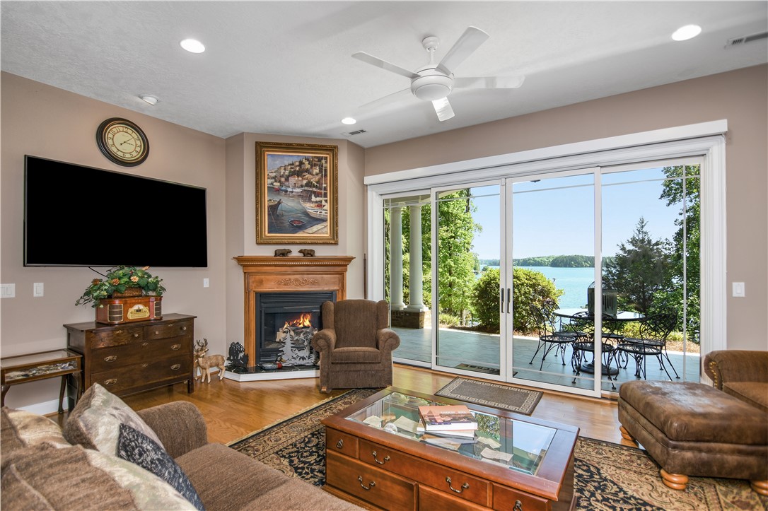 515 Beacon Shores Drive, Seneca, South Carolina image 40
