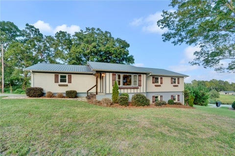 Photo of 578 Gap Hill Road, Six Mile, SC 29682 (MLS # 20306338)