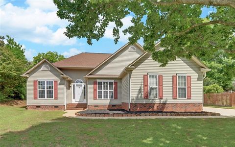 Photo of 507 Laurens Drive, Anderson, SC 29621 (MLS # 20301313)