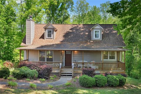 Photo of 592 Kay Drive, Easley, SC 29640 (MLS # 20300384)