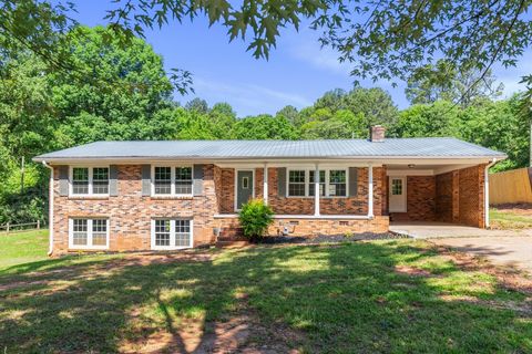 Photo of 104 Doyle Drive, Seneca, SC 29678 (MLS # 20301400)