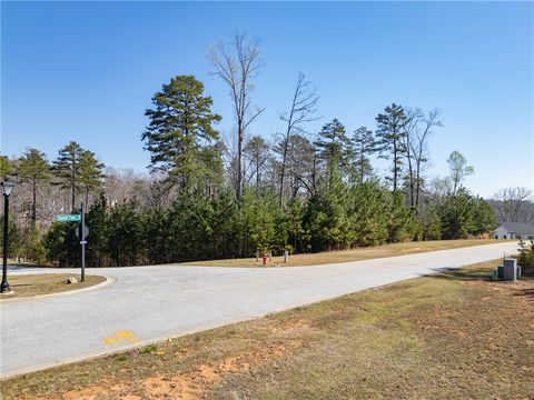 Vacant Land For Sale - 713 Sunset Cove Drive<br/> Oconee County, West Union, SC 29696