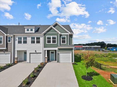 Photo of 202 Cali Way, Piedmont, SC 29673 (MLS # 20293947) Photo of 202 Cali Way, Piedmont, SC 29673 (MLS # 20293947)