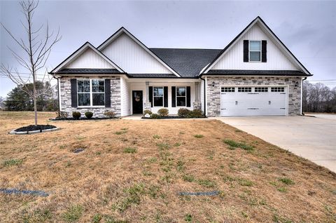 Photo of 115 Carolina Drive, Piedmont, SC 29673 (MLS # 20297200)