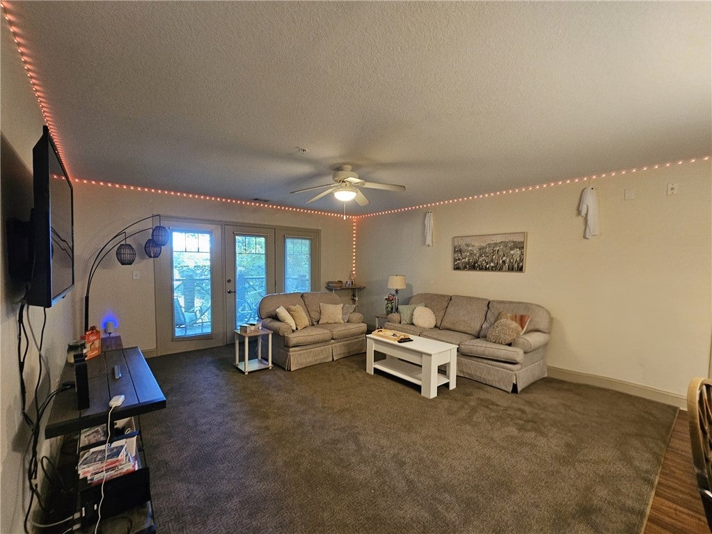 203 Kelly Road 814