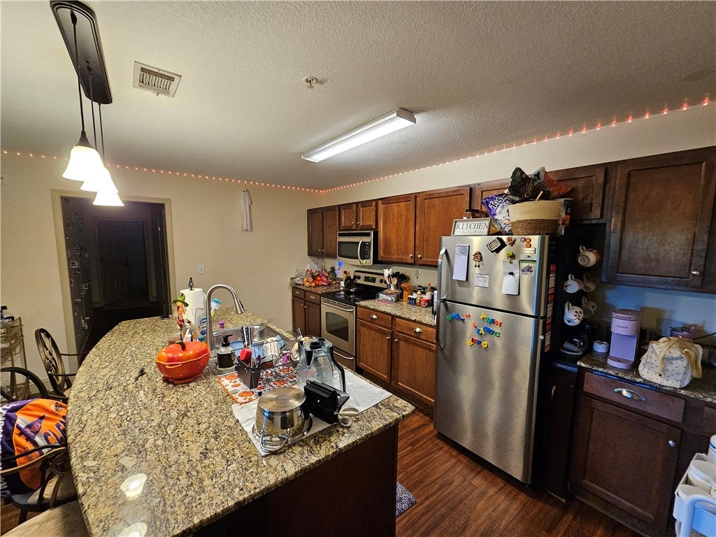 203 Kelly Road 814