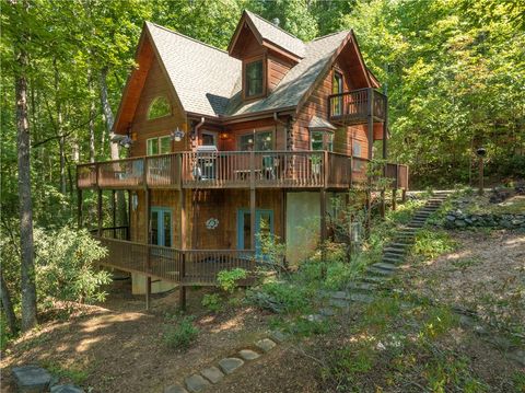 A home in Mountain  Rest