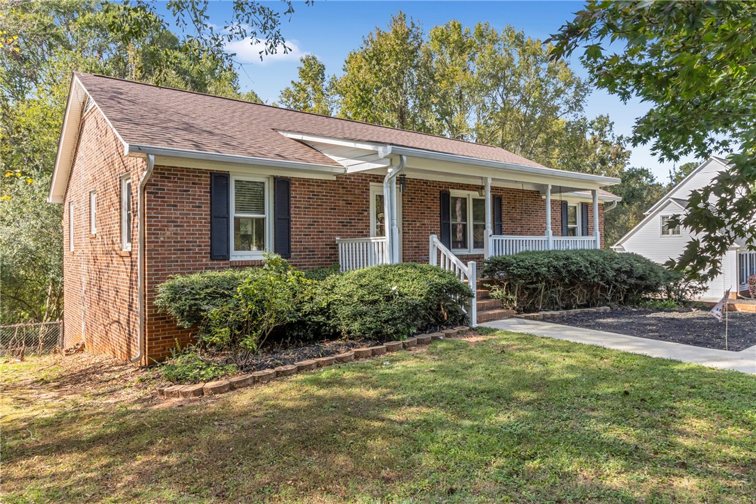 400 Quail Run Circle, Fountain Inn, South Carolina image 3