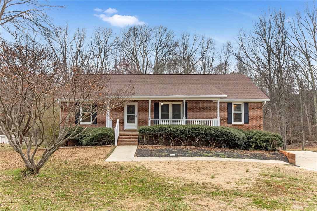 400 Quail Run Circle, Fountain Inn, South Carolina image 2