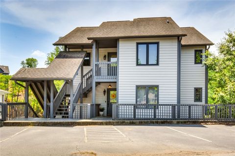 Photo of 903 Loran Point, Seneca, SC 29672 (MLS # 20302801)