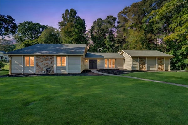 104 W CROYDON CT, EASLEY, SC 29642 - Image eee4233fe3361a54c74eb4b34c9dfcda/2349650110
