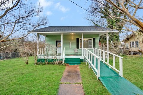 Photo of 2505 E Brown Street, Seneca, SC 29678 (MLS # 20298131)