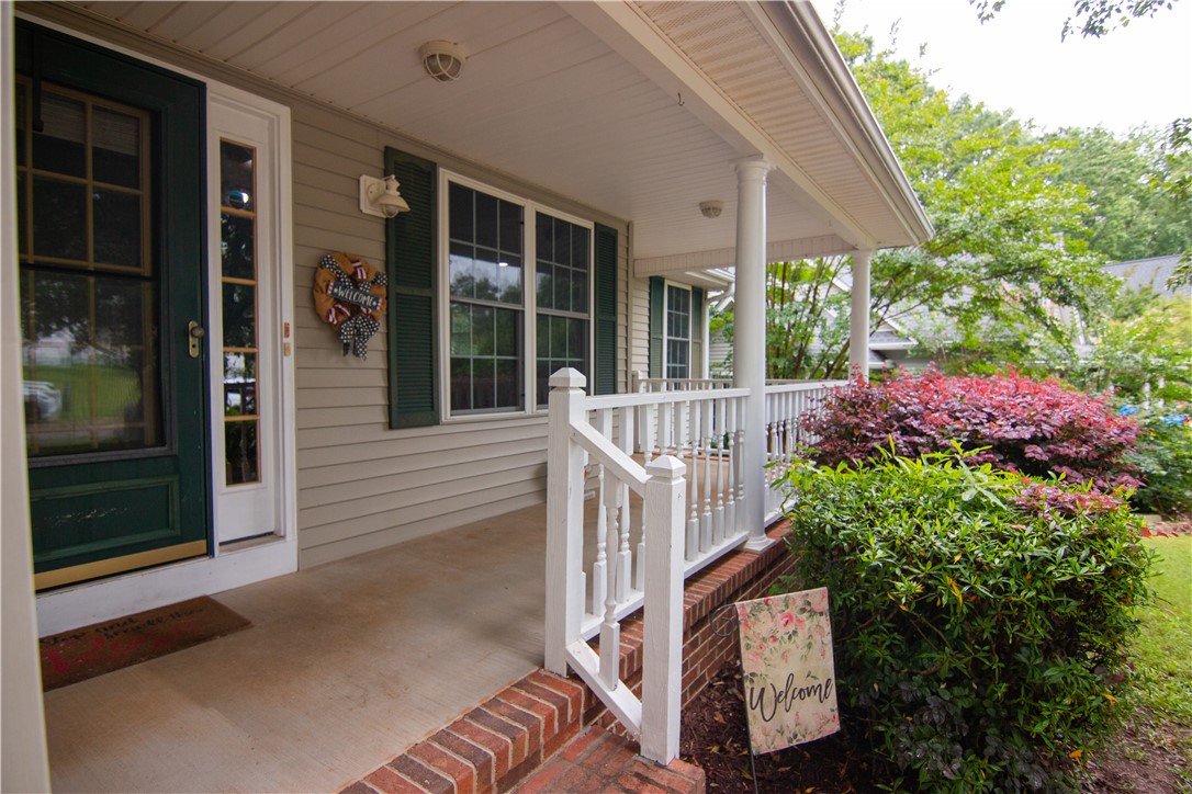 124 Grand Oak Circle, Pendleton, South Carolina image 2