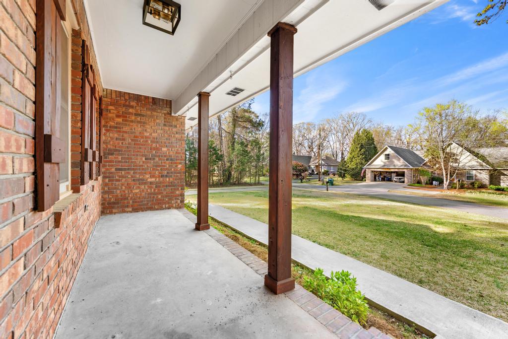 113 Woodhurst Drive, Hartwell, Georgia image 7