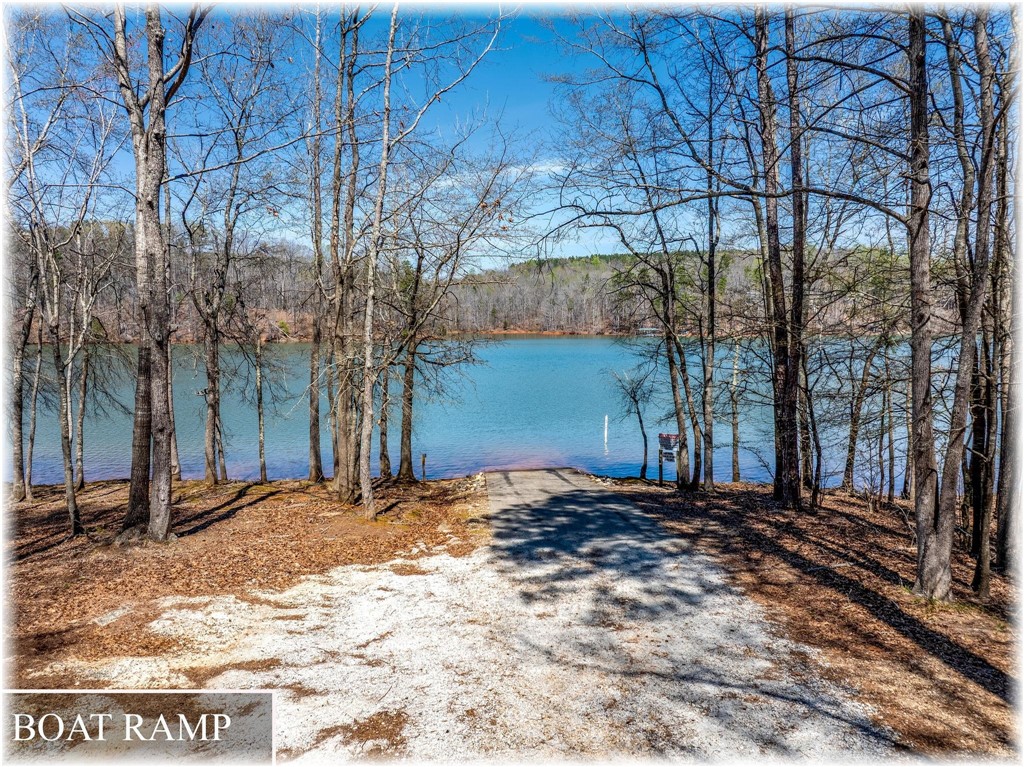 620 Lynnhaven Drive, Seneca, South Carolina image 2